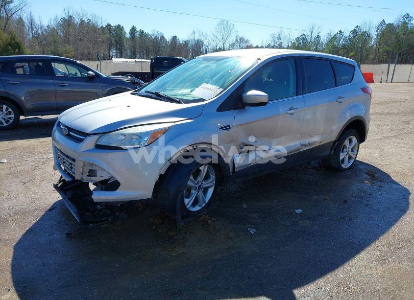 Photo 2 of 2015 Ford Escape SE (VIN 1FMCU0G70FUC44880)