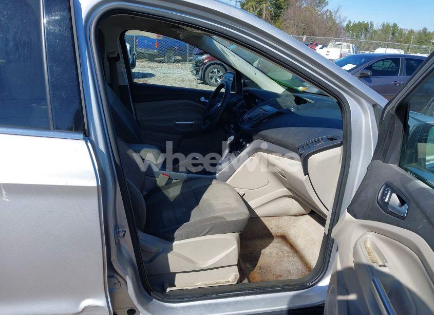 Photo 5 of 2015 Ford Escape SE (VIN 1FMCU0G70FUC44880)