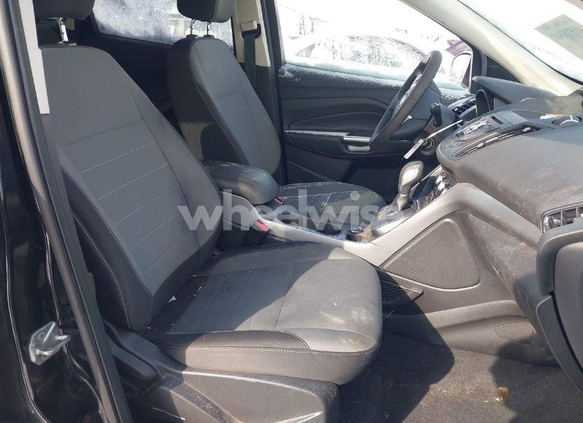 Photo 5 of 2016 Ford Escape SE (VIN 1FMCU0G70GUA19117)