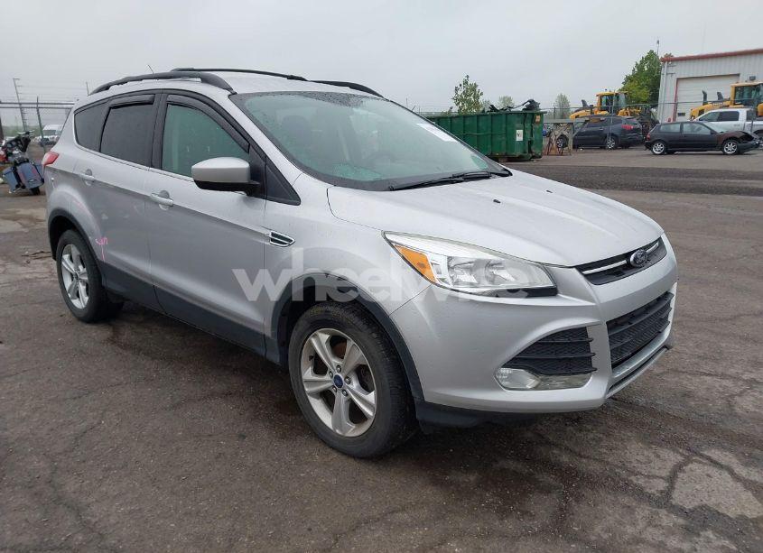 2016 Ford Escape SE (VIN 1FMCU0G70GUA28559) main photo