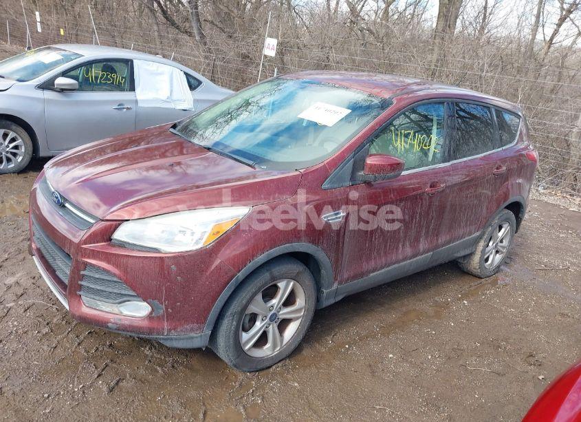 Photo 2 of 2015 Ford Escape SE (VIN 1FMCU0G71FUA08027)