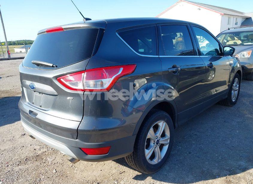 Photo 4 of 2015 Ford Escape SE (VIN 1FMCU0G71FUA13891)