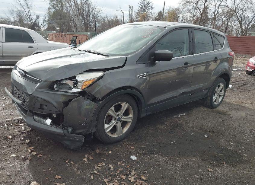 Photo 2 of 2015 Ford Escape SE (VIN 1FMCU0G71FUA90129)