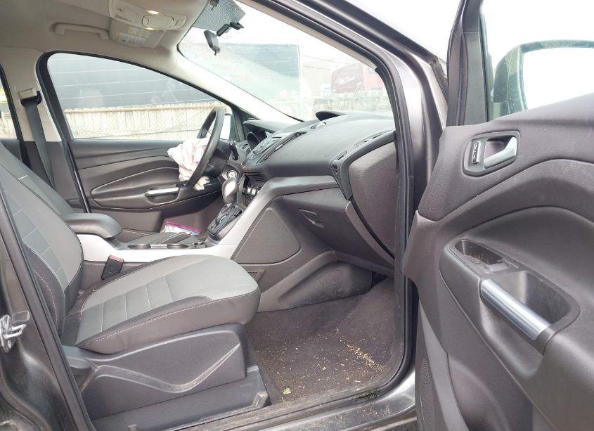 Photo 5 of 2015 Ford Escape SE (VIN 1FMCU0G71FUA90129)