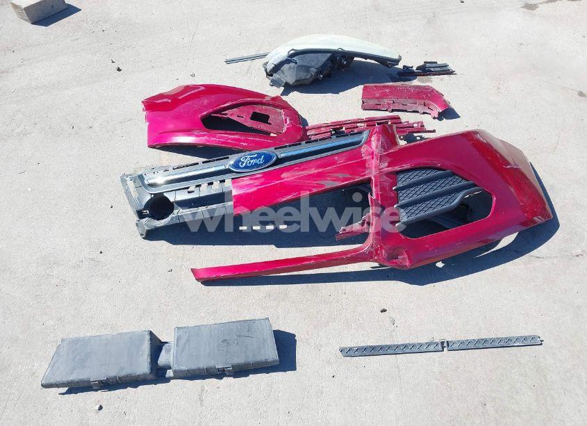 Photo 12 of 2015 Ford Escape SE (VIN 1FMCU0G71FUC04064)