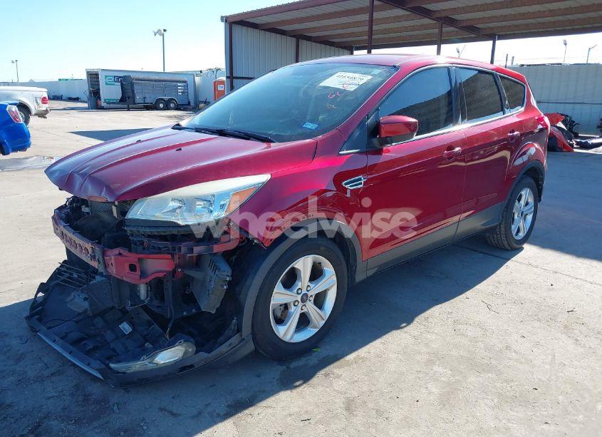 Photo 2 of 2015 Ford Escape SE (VIN 1FMCU0G71FUC04064)