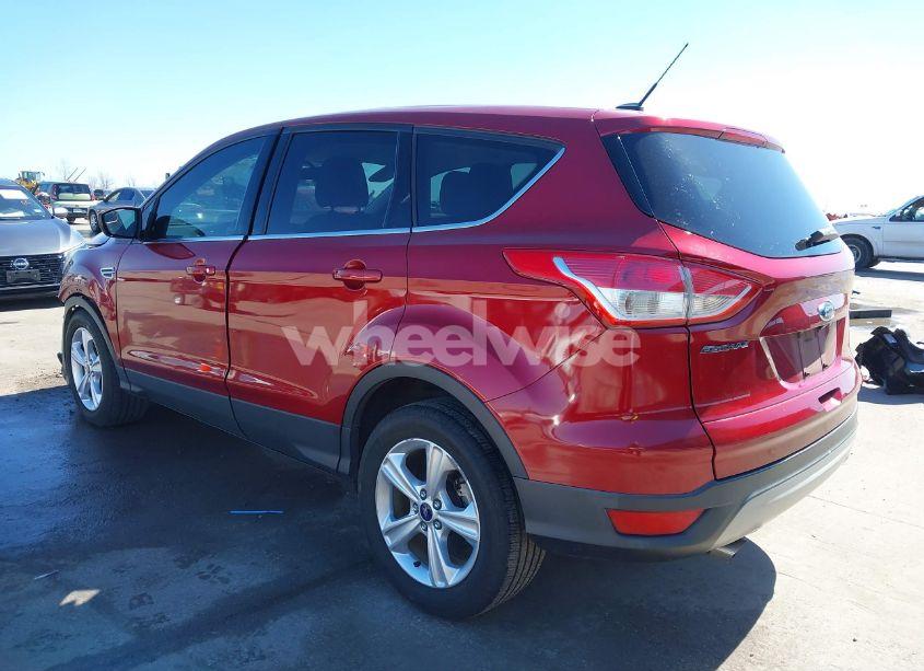 Photo 3 of 2015 Ford Escape SE (VIN 1FMCU0G71FUC04064)