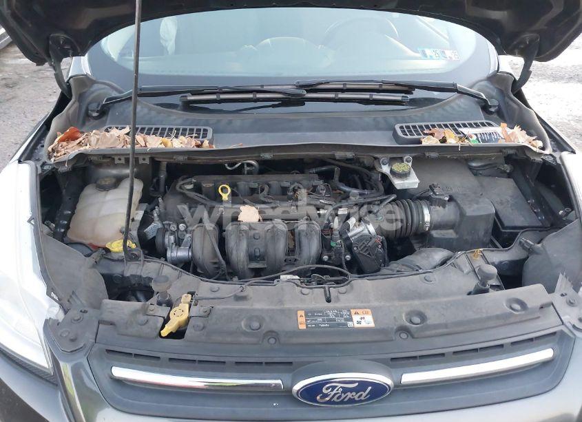 Photo 10 of 2016 Ford Escape SE (VIN 1FMCU0G71GUC04230)