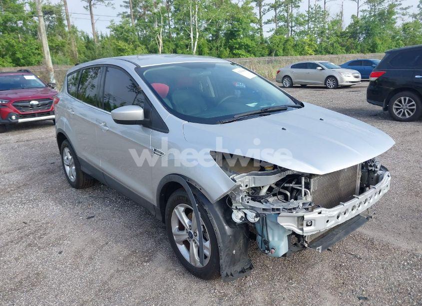2016 Ford Escape SE (VIN 1FMCU0G71GUC06298) main photo