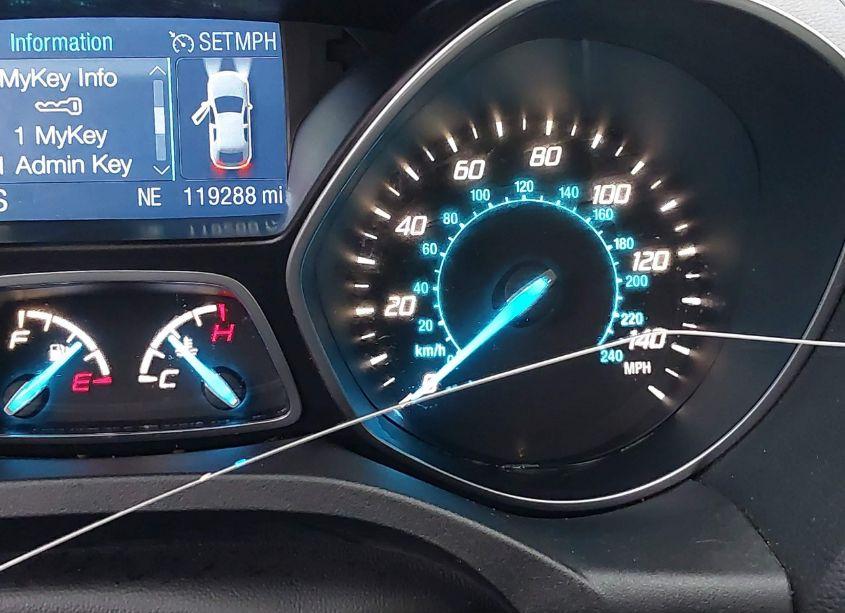 Photo 15 of 2015 Ford Escape SE (VIN 1FMCU0G72FUA39450)