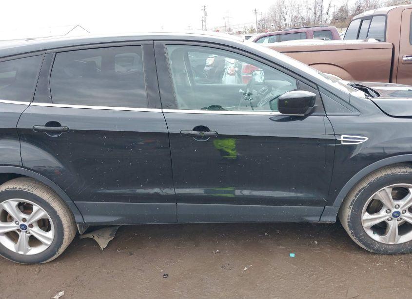 Photo 13 of 2015 Ford Escape SE (VIN 1FMCU0G72FUA65207)