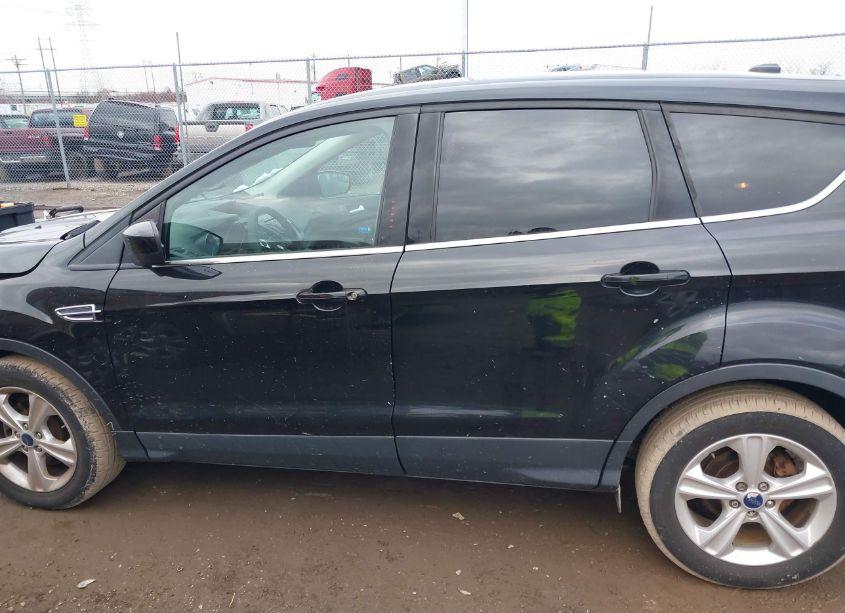 Photo 14 of 2015 Ford Escape SE (VIN 1FMCU0G72FUA65207)