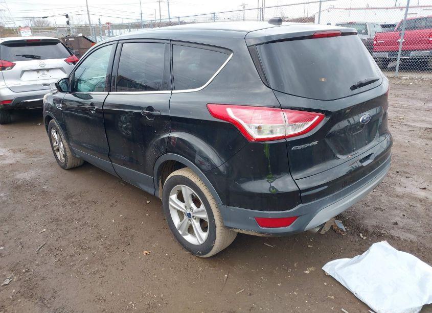 Photo 3 of 2015 Ford Escape SE (VIN 1FMCU0G72FUA65207)