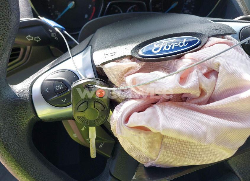 Photo 11 of 2015 Ford Escape SE (VIN 1FMCU0G72FUB80891)