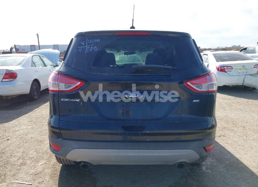 Photo 16 of 2015 Ford Escape SE (VIN 1FMCU0G72FUB80891)