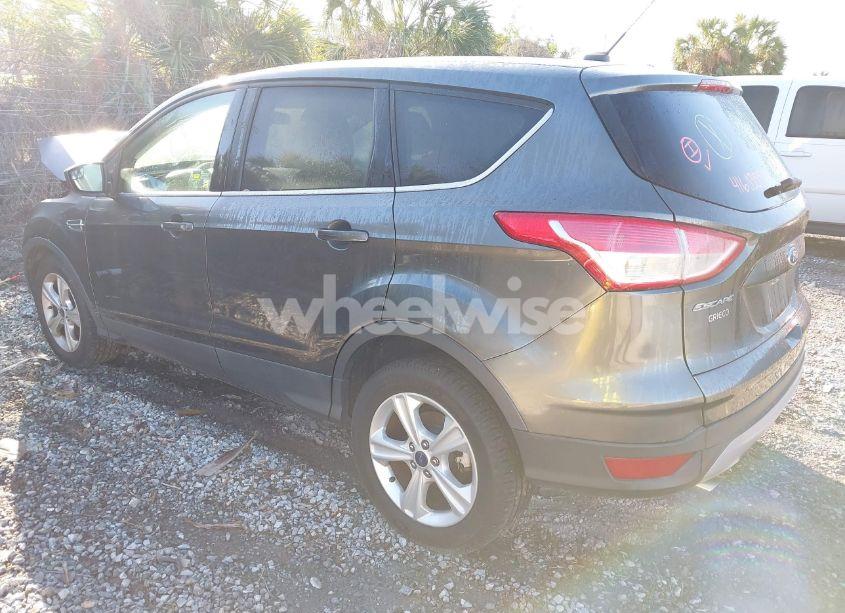 Photo 3 of 2016 Ford Escape SE (VIN 1FMCU0G72GUA42592)