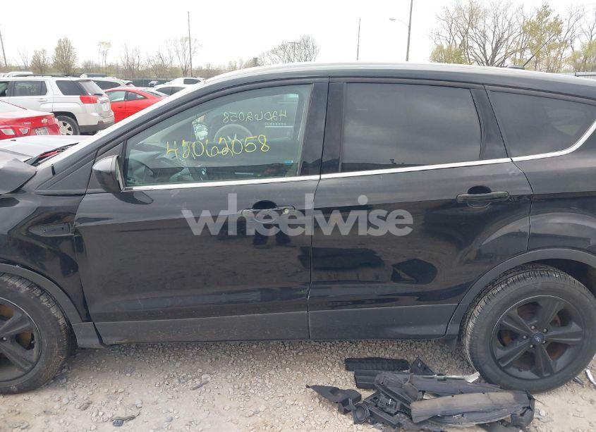 Photo 15 of 2016 Ford Escape SE (VIN 1FMCU0G72GUA64804)