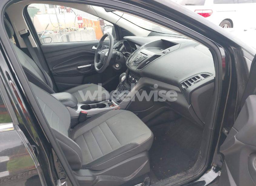 Photo 5 of 2016 Ford Escape SE (VIN 1FMCU0G72GUA64804)