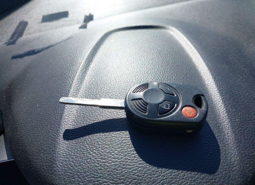 Photo 11 of 2016 Ford Escape SE (VIN 1FMCU0G72GUA92327)