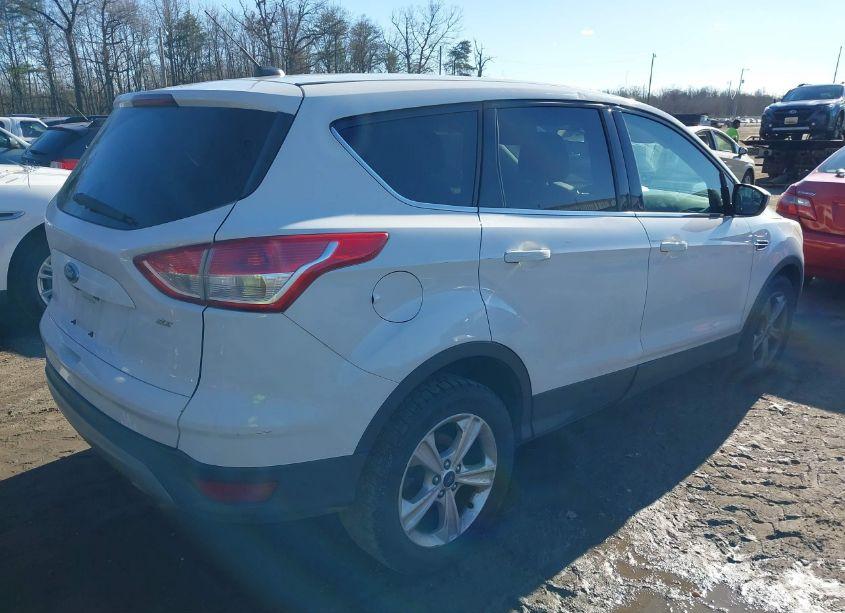 Photo 4 of 2016 Ford Escape SE (VIN 1FMCU0G72GUA92327)