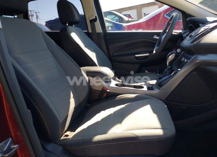 Photo 5 of 2016 Ford Escape SE (VIN 1FMCU0G72GUB64269)