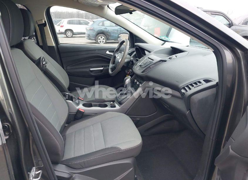 Photo 5 of 2016 Ford Escape SE (VIN 1FMCU0G72GUC90860)