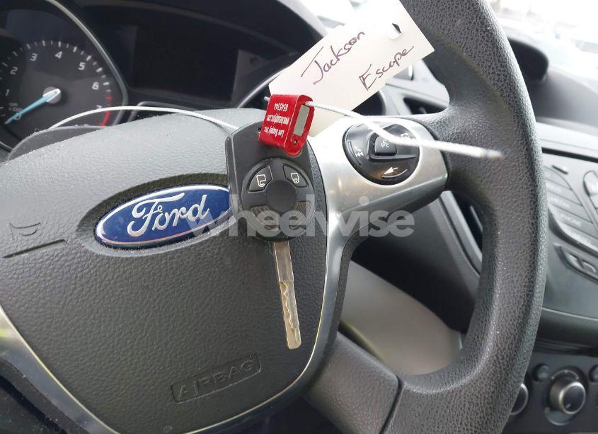 Photo 11 of 2015 Ford Escape SE (VIN 1FMCU0G73FUA87491)