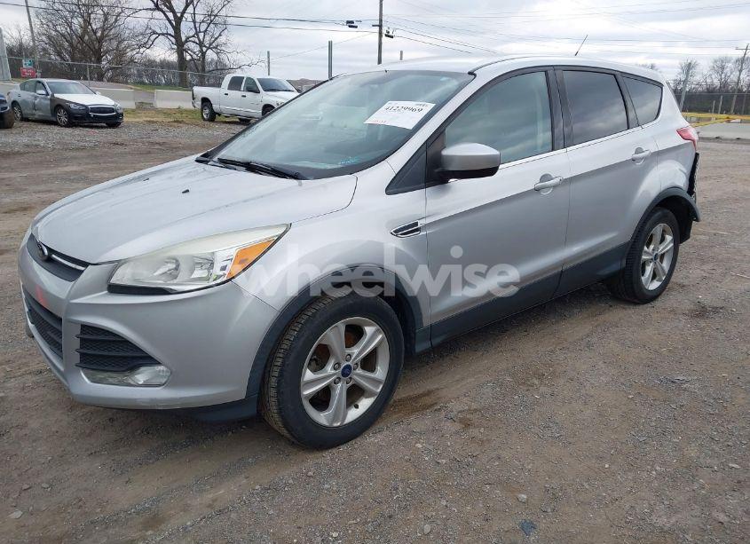 Photo 2 of 2015 Ford Escape SE (VIN 1FMCU0G73FUA87491)