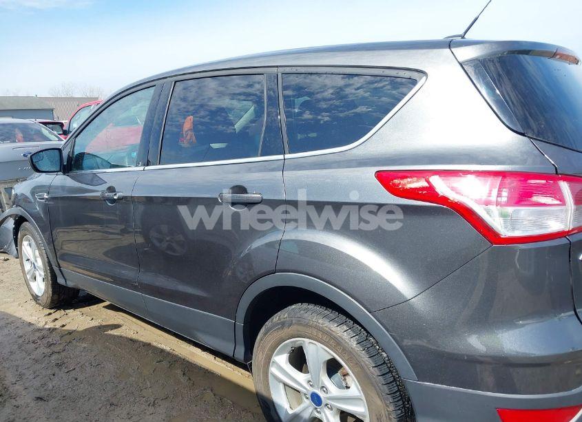 Photo 15 of 2016 Ford Escape SE (VIN 1FMCU0G73GUA06135)