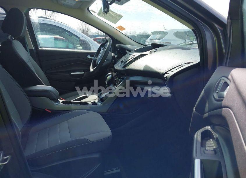 Photo 5 of 2016 Ford Escape SE (VIN 1FMCU0G73GUA06135)