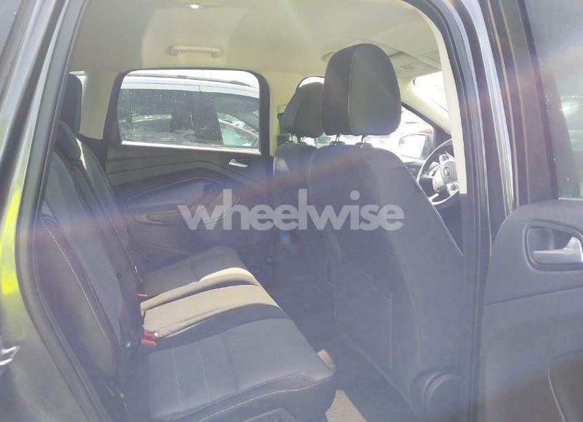 Photo 8 of 2016 Ford Escape SE (VIN 1FMCU0G73GUA06135)