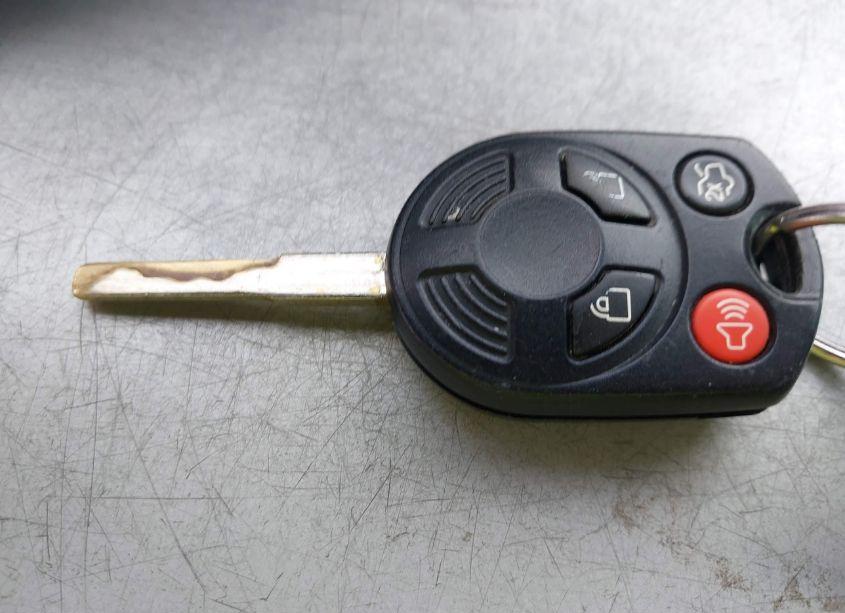 Photo 11 of 2016 Ford Escape SE (VIN 1FMCU0G73GUA09973)