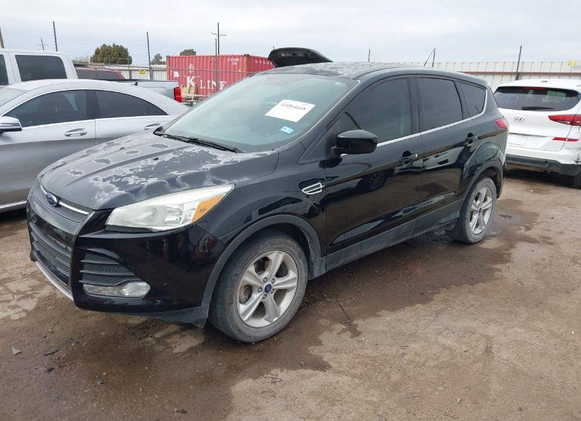 Photo 2 of 2016 Ford Escape SE (VIN 1FMCU0G73GUA09973)
