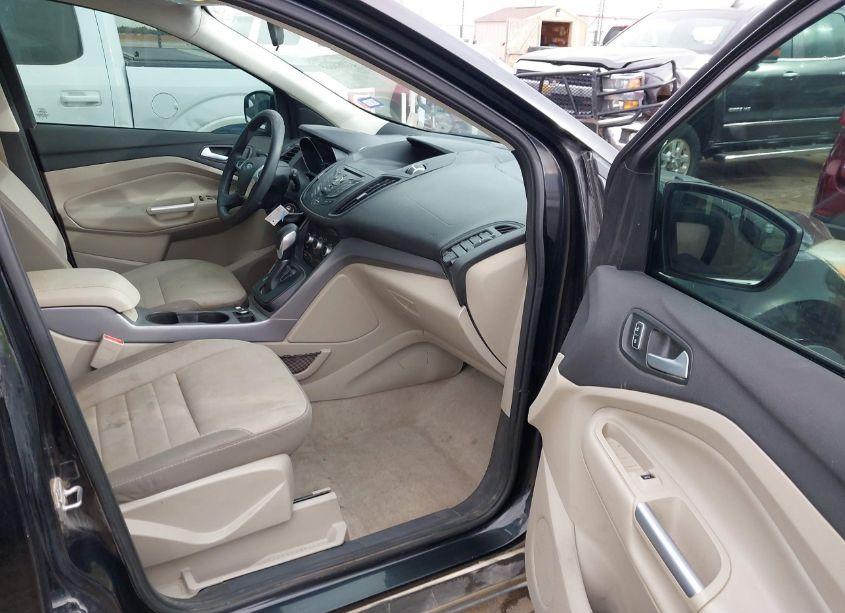 Photo 5 of 2016 Ford Escape SE (VIN 1FMCU0G73GUA09973)