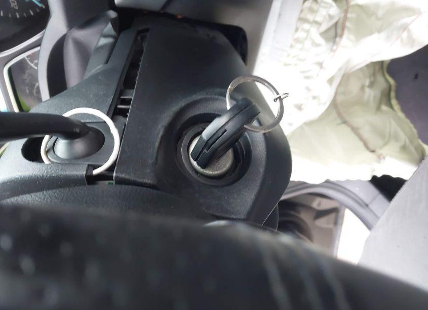 Photo 11 of 2016 Ford Escape SE (VIN 1FMCU0G73GUB39803)