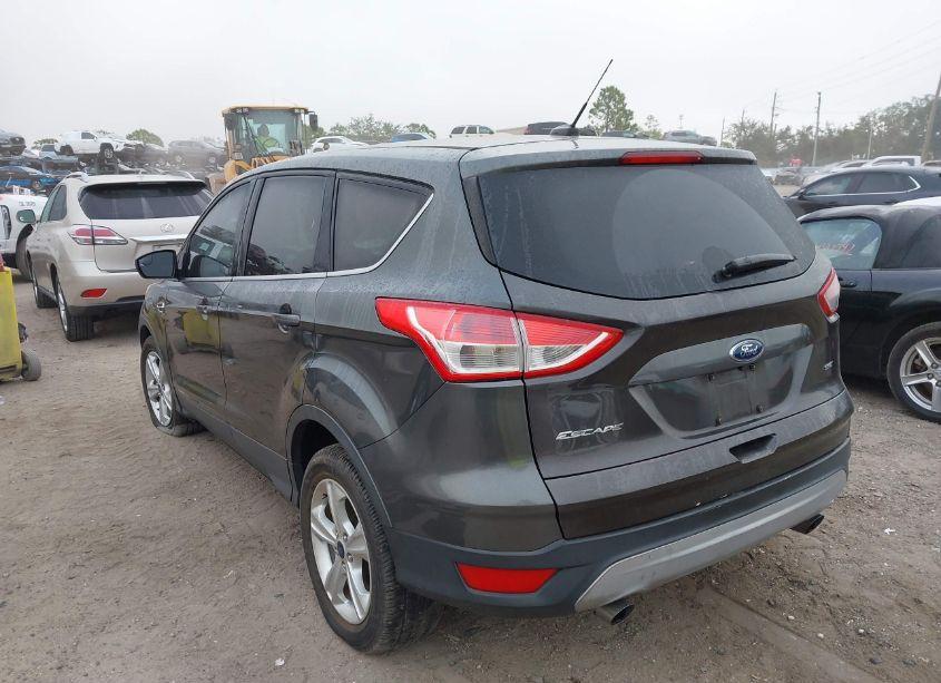 Photo 3 of 2016 Ford Escape SE (VIN 1FMCU0G73GUB39803)