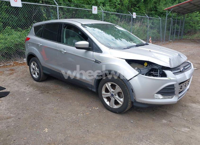 2016 Ford Escape SE (VIN 1FMCU0G73GUB67097) main photo