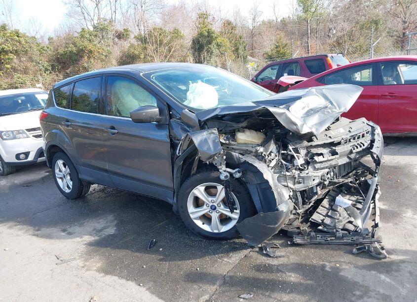 2016 Ford Escape SE (VIN 1FMCU0G73GUC50335) main photo