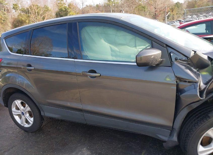 Photo 13 of 2016 Ford Escape SE (VIN 1FMCU0G73GUC50335)
