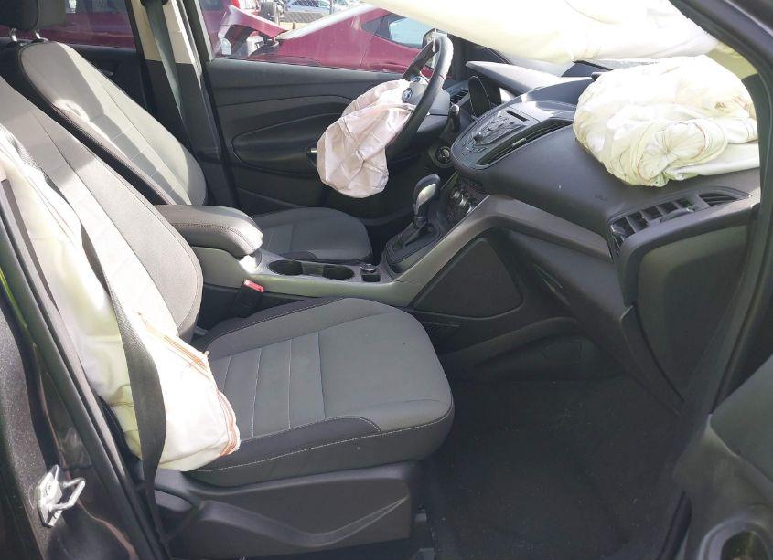 Photo 5 of 2016 Ford Escape SE (VIN 1FMCU0G73GUC50335)