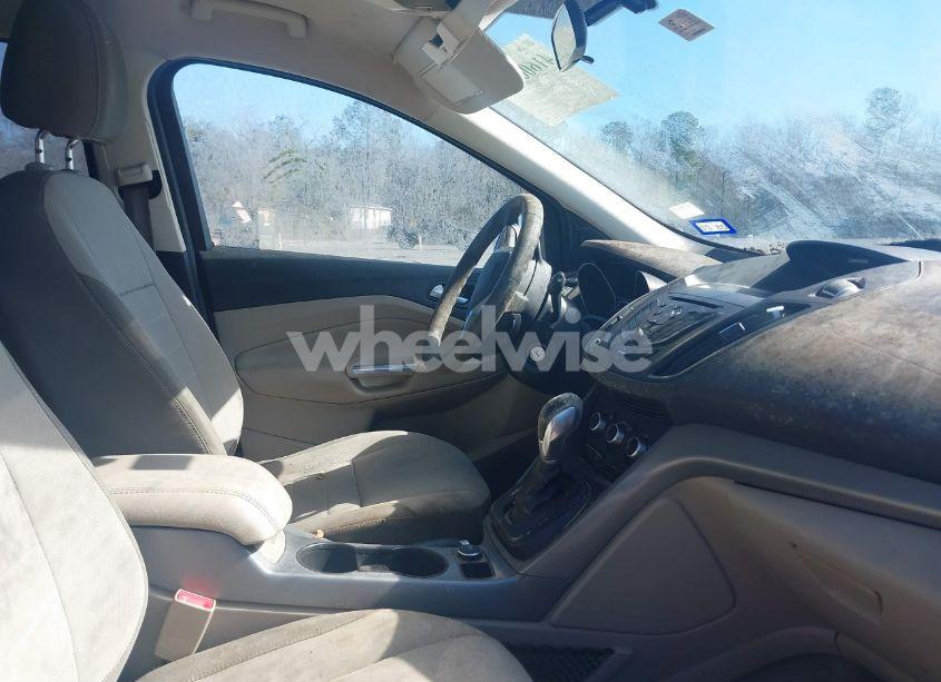 Photo 5 of 2015 Ford Escape SE (VIN 1FMCU0G74FUA24674)