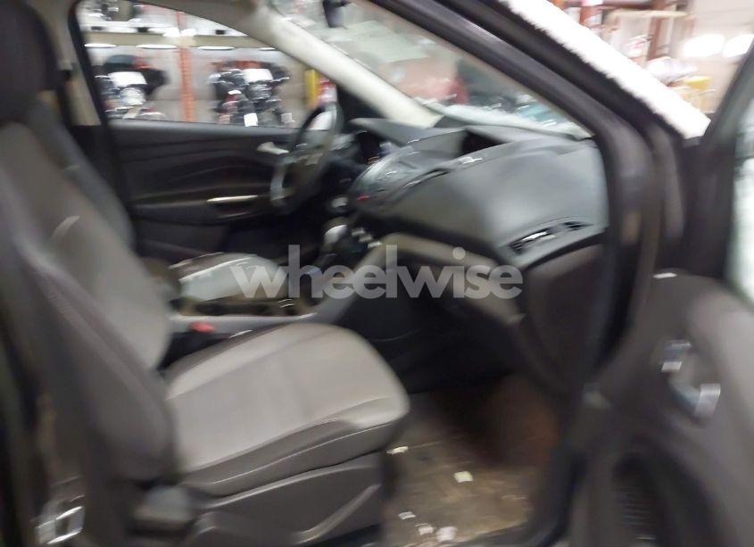 Photo 5 of 2015 Ford Escape SE (VIN 1FMCU0G74FUA41409)