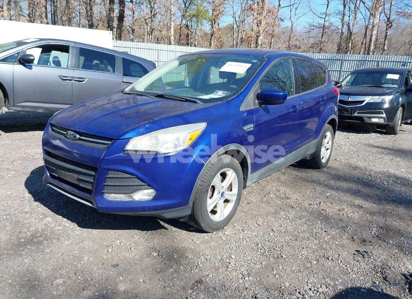 Photo 2 of 2015 Ford Escape SE (VIN 1FMCU0G74FUB50808)