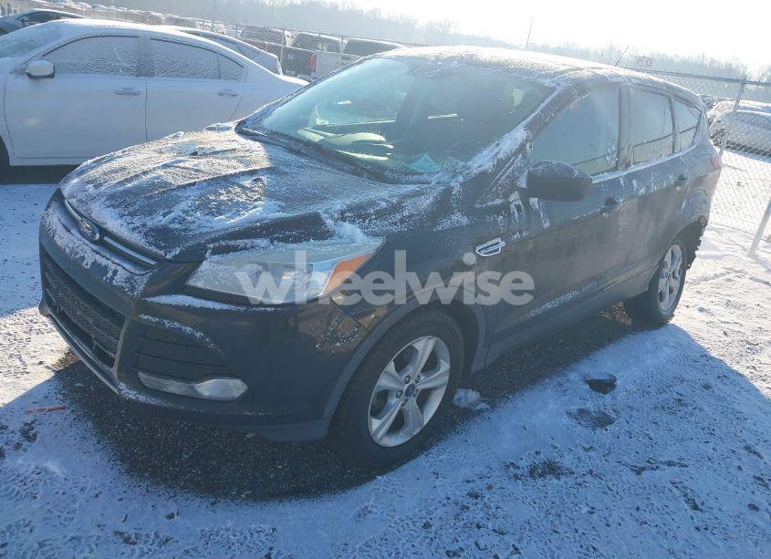 Photo 2 of 2015 Ford Escape SE (VIN 1FMCU0G74FUB57399)
