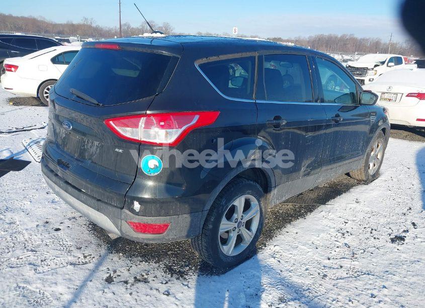 Photo 4 of 2015 Ford Escape SE (VIN 1FMCU0G74FUB57399)