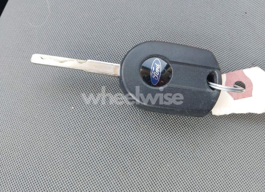 Photo 11 of 2016 Ford Escape SE (VIN 1FMCU0G74GUA64111)