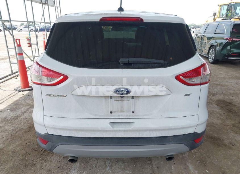 Photo 17 of 2016 Ford Escape SE (VIN 1FMCU0G74GUB23044)