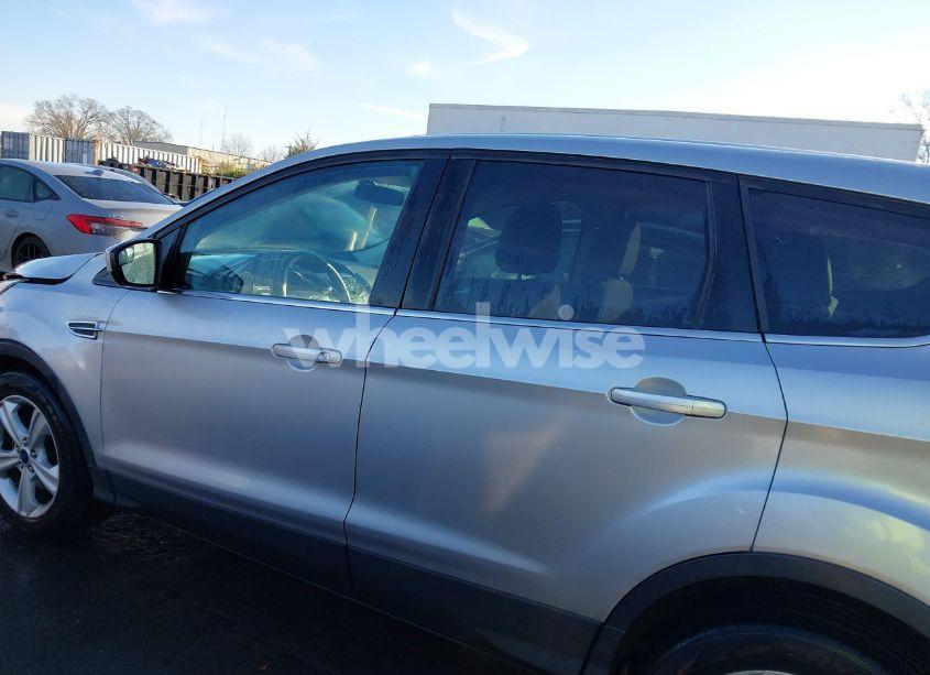 Photo 14 of 2016 Ford Escape SE (VIN 1FMCU0G74GUC89709)