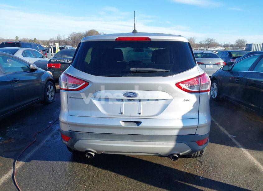 Photo 16 of 2016 Ford Escape SE (VIN 1FMCU0G74GUC89709)