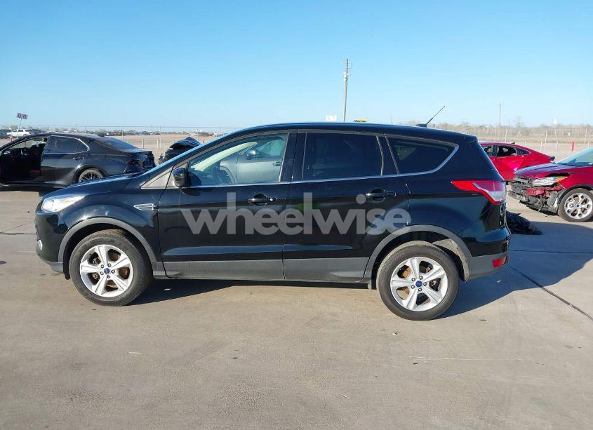 Photo 14 of 2016 Ford Escape SE (VIN 1FMCU0G74GUC91766)